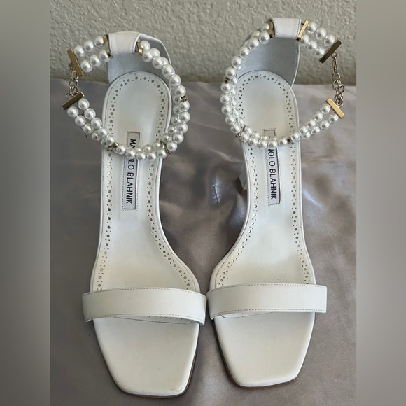 Manolo Blahnik Charona 105 White Pearl Sandals Shoes $1095 - Picture 9 of 16